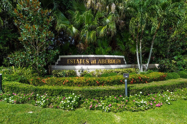 7828 Dorchester Rd in Boynton Beach, FL - Building Photo - Building Photo