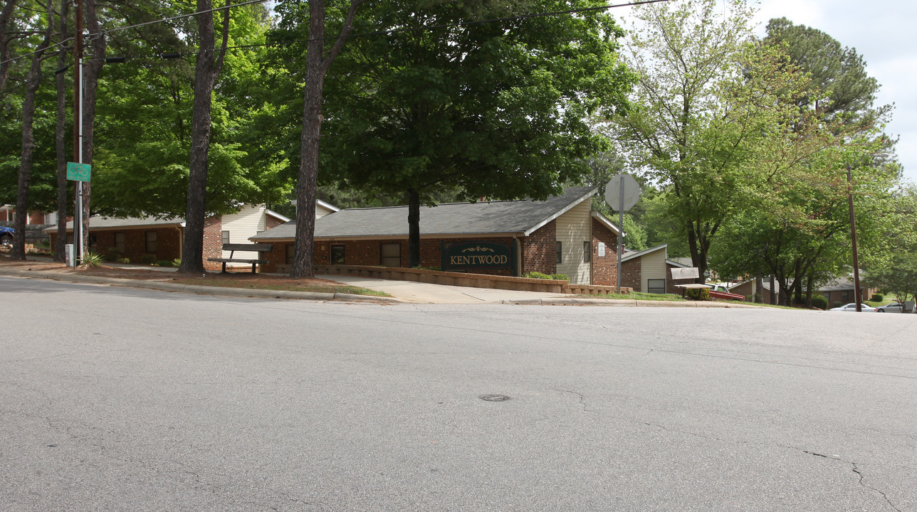 Kentwood Apartments in Raleigh, NC - Building Photo