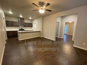 2149 Camino Del Plaza Ln in Edmond, OK - Building Photo - Building Photo