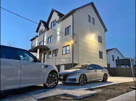 235-33-235148 148th Rd in Queens, NY - Building Photo