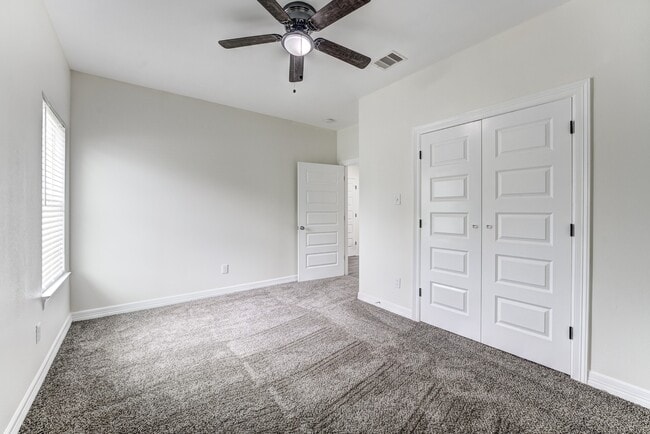 property at 410 N 4th St