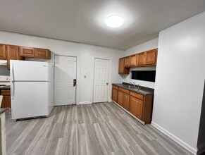 174 Franklin Ave, Unit #3 in Hartford, CT - Building Photo - Building Photo