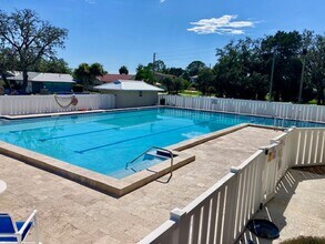 1215 Egret in Crystal River, FL - Building Photo - Building Photo