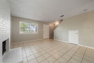 8108 Dunn St in Austin, TX - Building Photo - Building Photo
