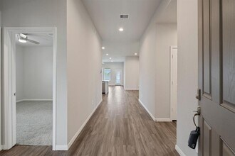 475 Westlake Lndg in Panorama Village, TX - Building Photo - Building Photo