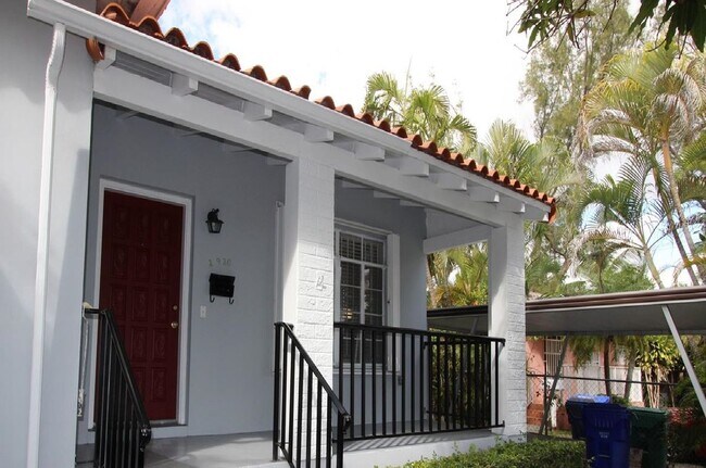 property at 2920 SW 38th Ct