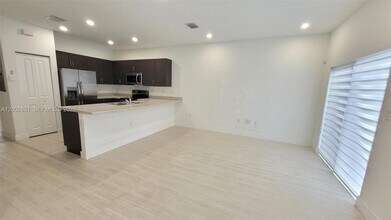 14708 SW 181st Terrace in Miami, FL - Building Photo - Building Photo