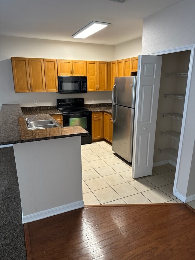 7522 39th Pl N in St. Petersburg, FL - Building Photo - Building Photo