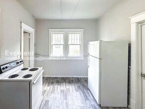 224 72nd St N in Birmingham, AL - Foto de edificio - Building Photo