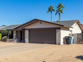 15015 N 54th St in Scottsdale, AZ - Building Photo - Building Photo
