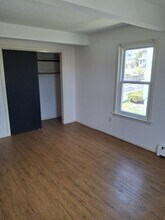 22 Gold St, Unit Gold Street Apartments in Stafford Springs, CT - Building Photo - Building Photo