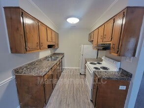 112 Chalet North CT in North Augusta, SC - Building Photo - Building Photo