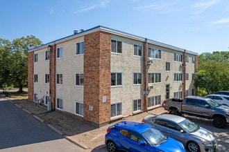 Morningstar Apartments in St. Paul, MN - Foto de edificio - Building Photo