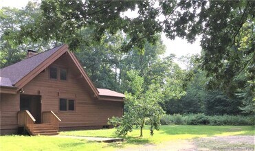 208 Slade Rd in Ashford, CT - Building Photo - Building Photo