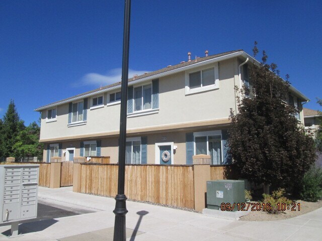 1751 Pinewood Dr in Minden, NV - Building Photo - Building Photo