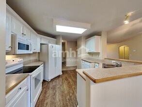 521 San Dra Way in Monroe, GA - Foto de edificio - Building Photo