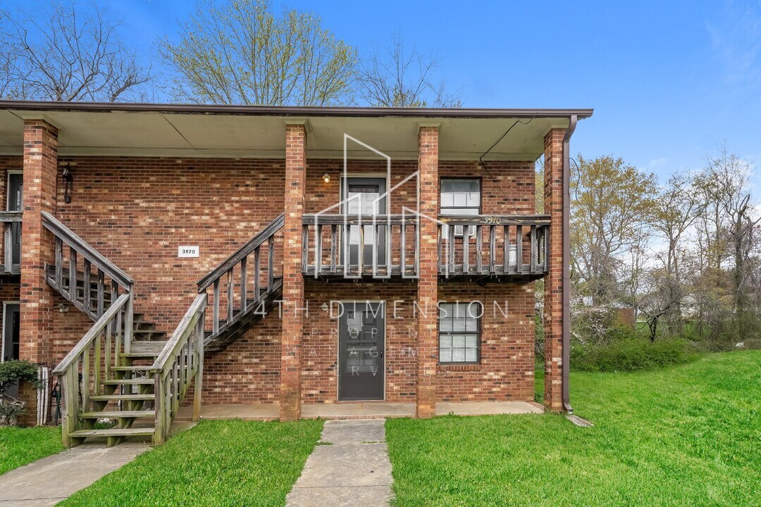 3970 Bradford Ct, Unit D in Winston-Salem, NC - Building Photo