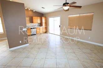 16060 W Desert Bloom St in Goodyear, AZ - Building Photo - Building Photo