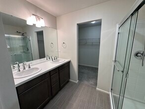 11919 313th Ave SE in Sultan, WA - Foto de edificio - Building Photo