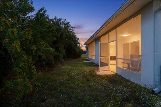 12113 Capilla Ln in Venice, FL - Foto de edificio - Building Photo