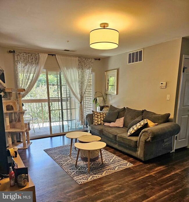 18409 Guildberry Dr in Gaithersburg, MD - Building Photo - Building Photo