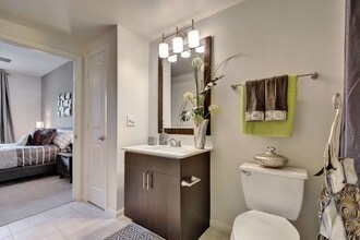 11400 Domain Dr, Unit 3101 in Austin, TX - Building Photo - Building Photo