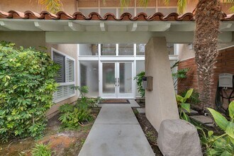 1374 Breckford Ct in Westlake Village, CA - Building Photo - Building Photo