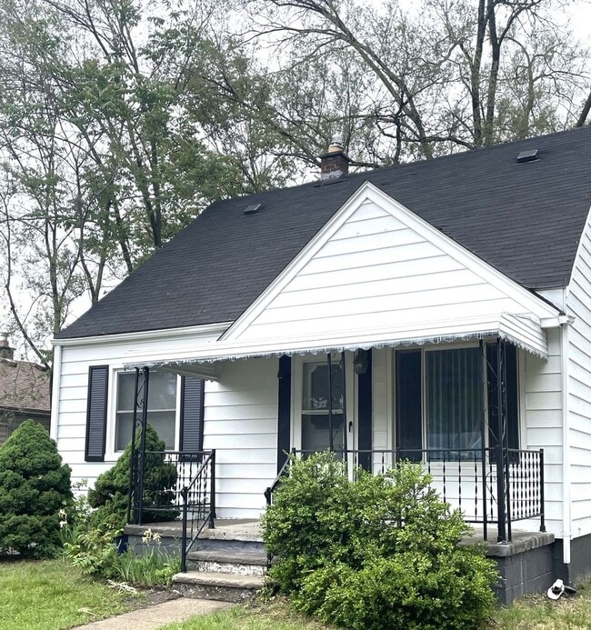 25284 Stanford St in Dearborn Heights, MI - Building Photo - Building Photo