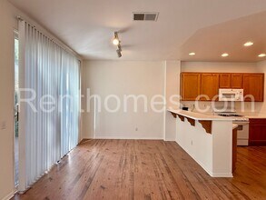 11625 Compass Point Dr N in San Diego, CA - Building Photo - Building Photo