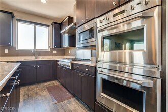 10589 Acacia Park Pl in Las Vegas, NV - Building Photo - Building Photo