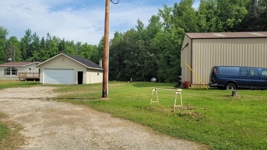 38340 Meadow Rd in Nashwauk, MN - Building Photo - Building Photo