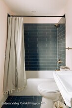 194 Wall St in Kingston, NY - Building Photo - Building Photo