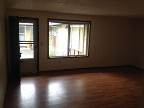2639-2639 SE 119th Ave in Portland, OR - Foto de edificio - Building Photo