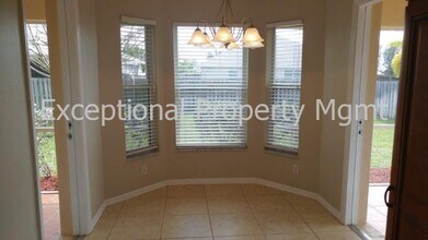 2130 Cape Coral Pky W in Cape Coral, FL - Building Photo - Building Photo