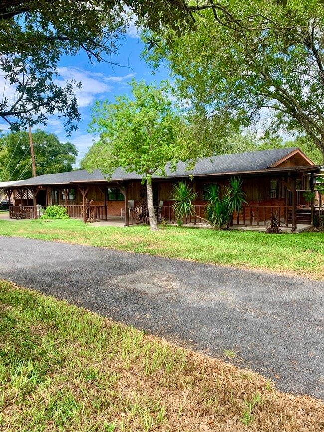 618 W Marjory Ave in Harlingen, TX - Building Photo - Building Photo