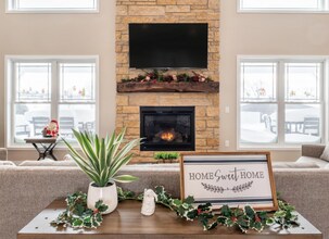 608 Pine St in Dickeyville, WI - Building Photo - Building Photo