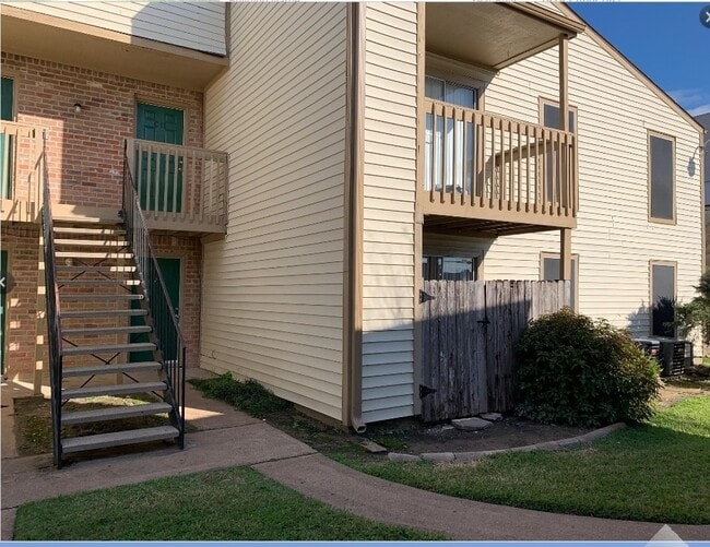 2200 Cypress Landing Rd in Houston, TX - Building Photo - Building Photo