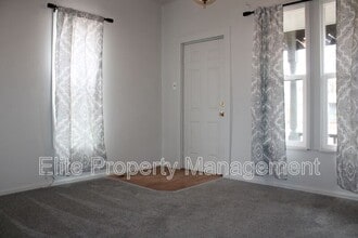 315 E City Center Dr in Pueblo, CO - Building Photo - Building Photo