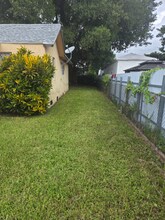1951 NW 49th St in Miami, FL - Building Photo - Building Photo