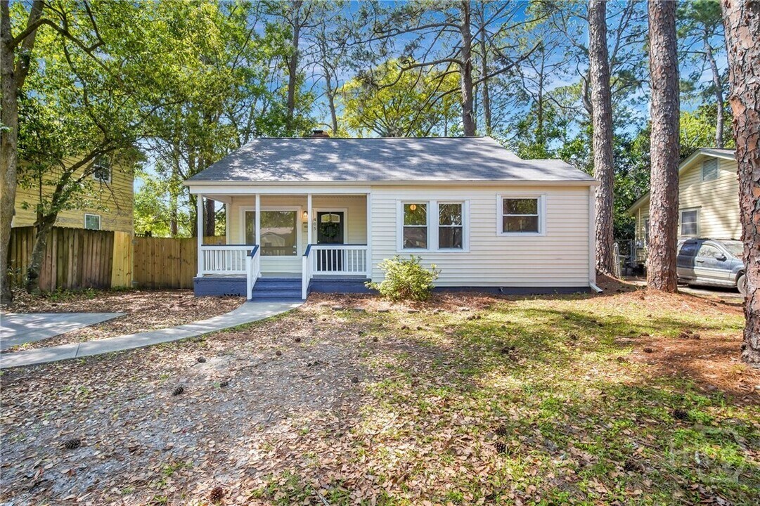 405 S Baldwin Cir in Savannah, GA - Building Photo