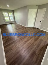 1413 SE 8th St in Lee's Summit, MO - Building Photo - Building Photo