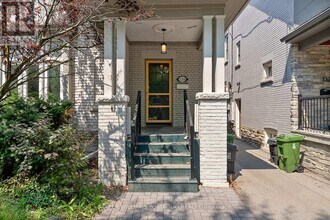 136 St Clements Ave in Toronto, ON - Building Photo - Building Photo