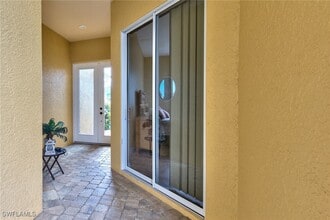 3748 Kent Dr in Naples, FL - Building Photo - Building Photo