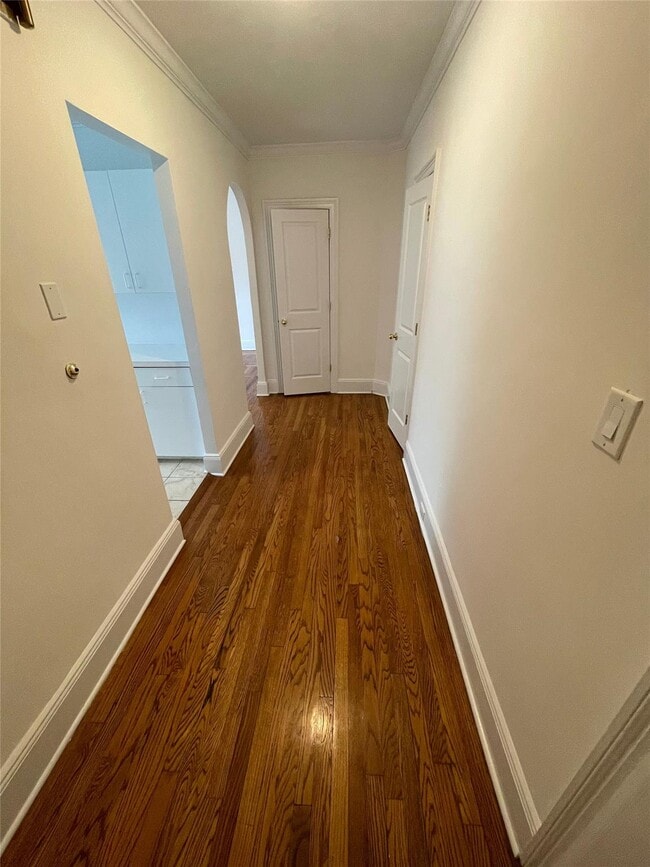 10 Wright Pl in Scarsdale, NY - Building Photo - Building Photo