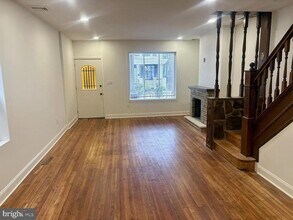 4462 E Thompson St in Philadelphia, PA - Building Photo - Building Photo