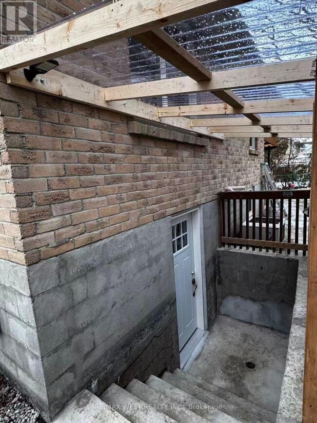 property at 16 Milne Ln