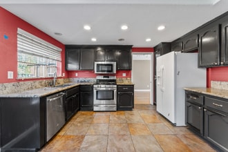 2126 Sunhaven Ct in Fairfield, CA - Building Photo - Building Photo