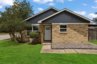 4640 Orange Cir S in Pearland, TX - Building Photo - Building Photo