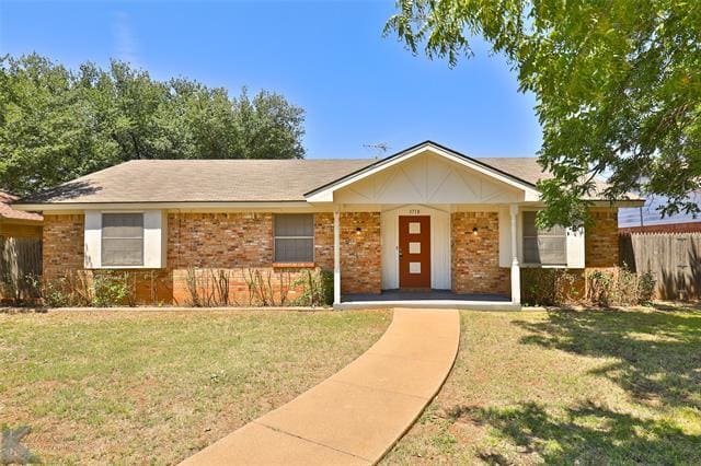 3718 Brookhollow Dr in Abilene, TX - Building Photo