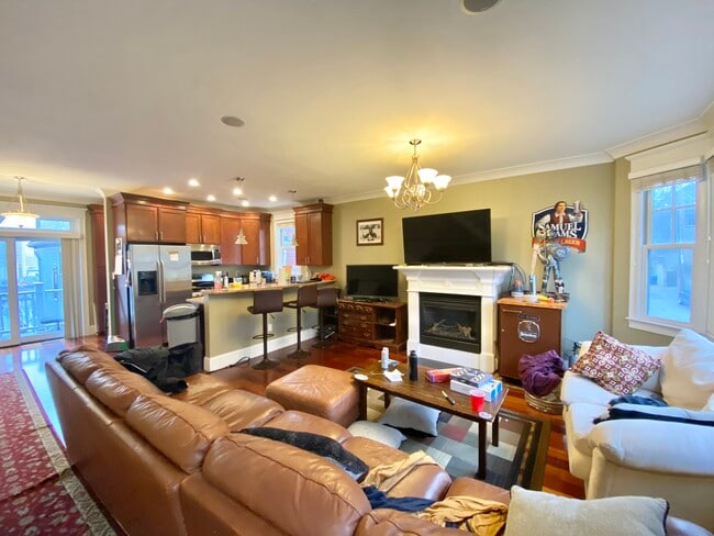 15 Eldora St, Unit 1 in Boston, MA - Building Photo - Building Photo